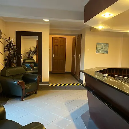 Bed & Breakfast I Pokoje Henryk Krynica-Zdrój