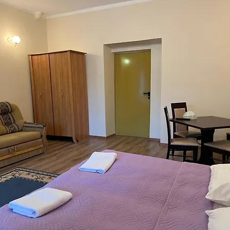 I Pokoje Henryk Krynica-Zdrój